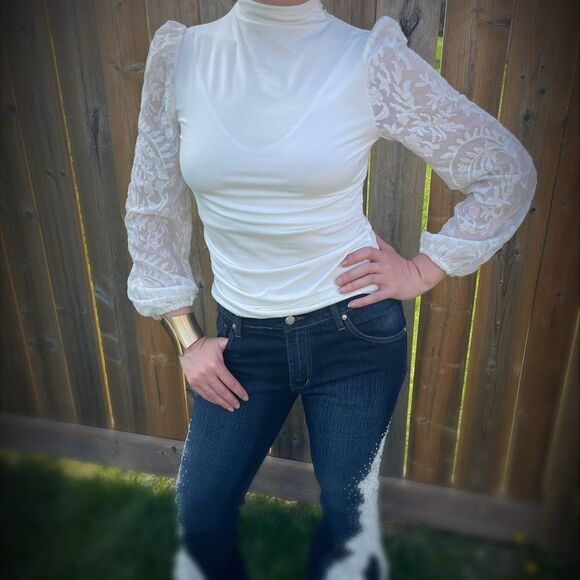 NWOT, by Divided, moto inspired short jacket, mohair feel, faux shearling collar - Picture 12 of 16